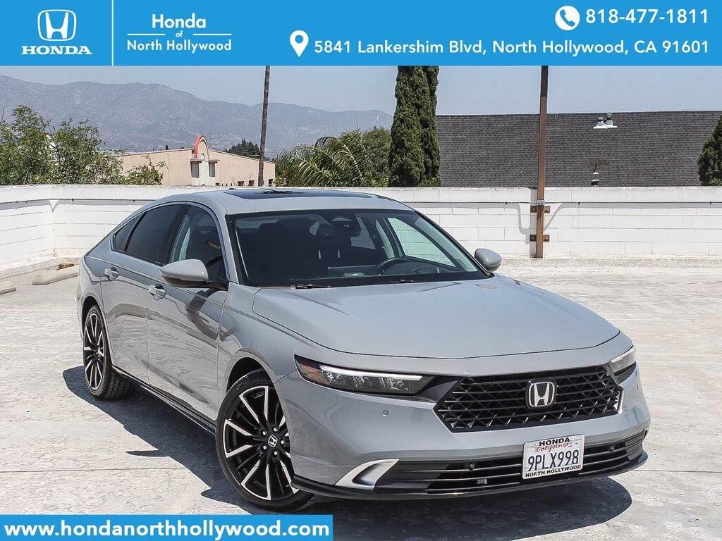 2024 Honda Accord Hybrid Touring — photo 1 of 13