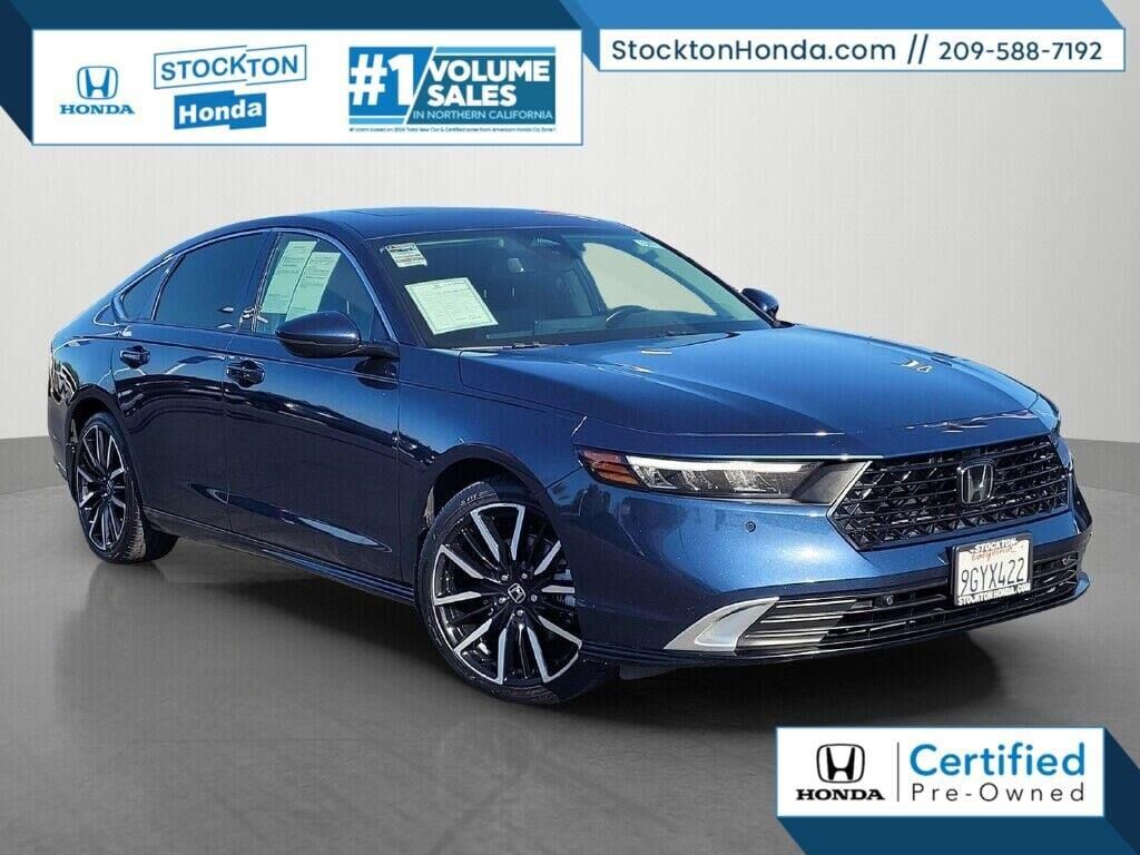 2023 Honda Accord Hybrid Touring — photo 1 of 12