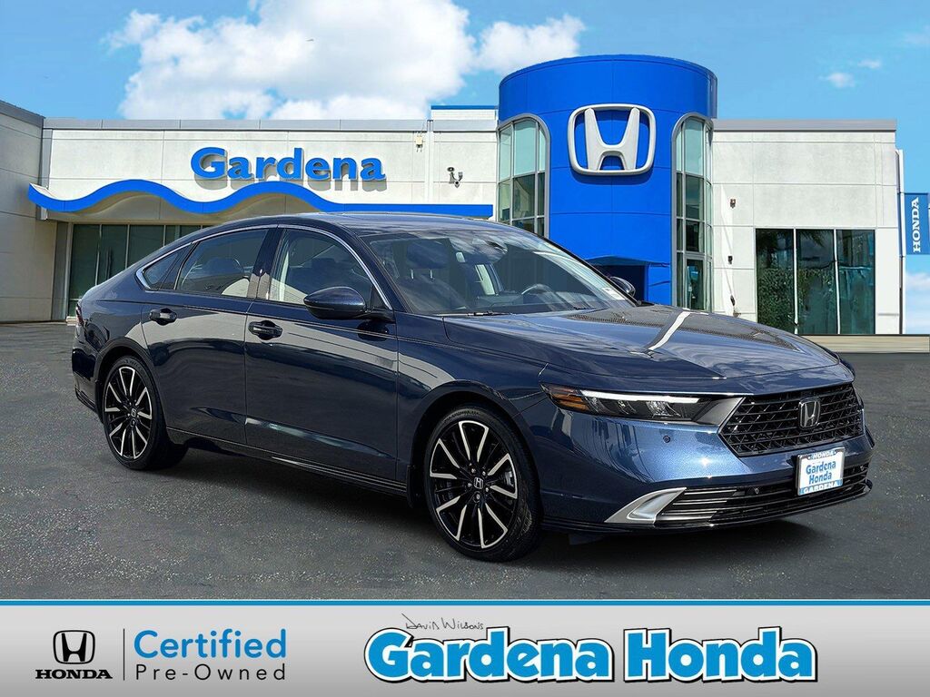 2026 Honda Accord Hybrid Touring — photo 1 of 13
