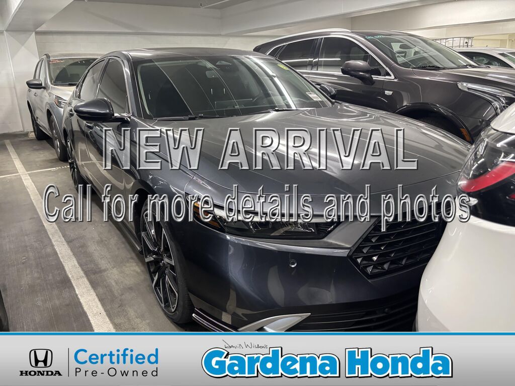 2023 Honda Accord Hybrid Touring — photo 1 of 4