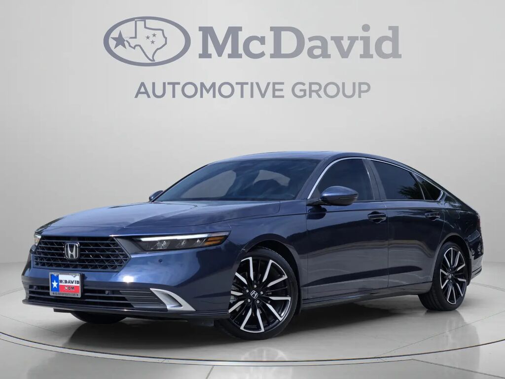 2023 Honda Accord Hybrid Touring — photo 1 of 12