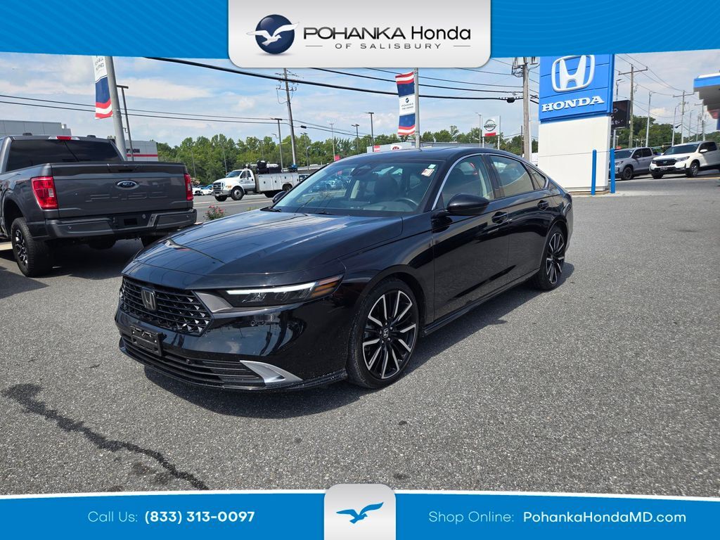 2024 Honda Accord Hybrid Touring — photo 1 of 13