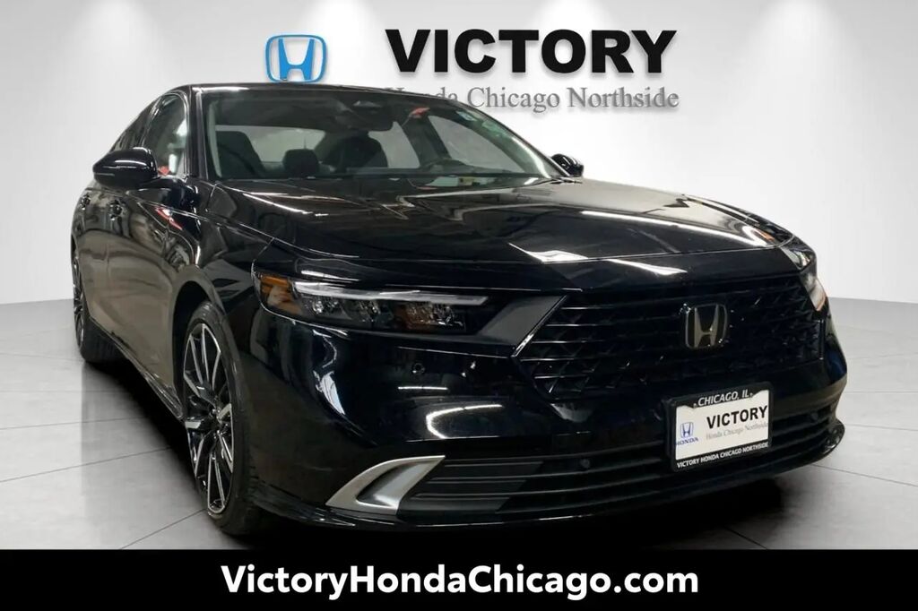 2025 Honda Accord Hybrid Touring — photo 1 of 13