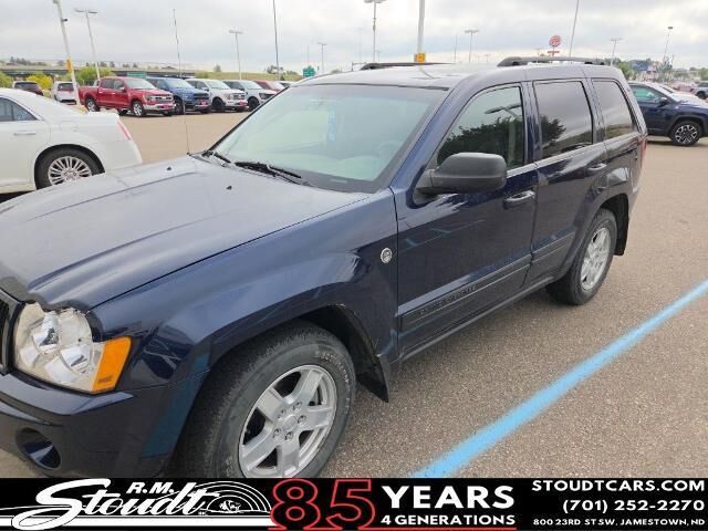 2006 Jeep Grand Cherokee Laredo