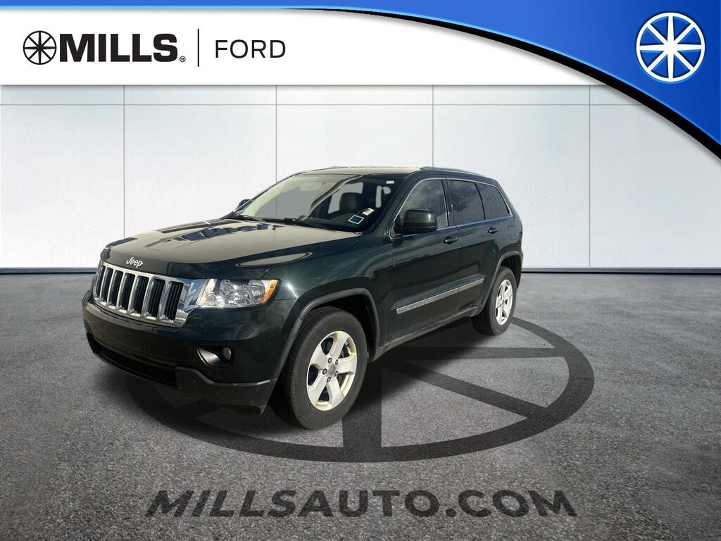 2011 Jeep Grand Cherokee Laredo — photo 1 of 1