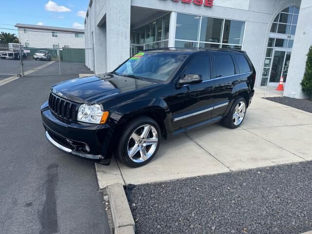 2006 Jeep Grand Cherokee SRT8