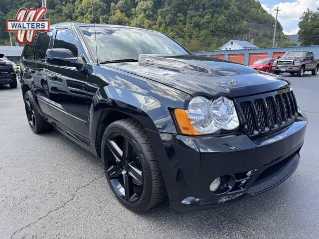 2008 Jeep Grand Cherokee SRT8 — photo 1 of 13