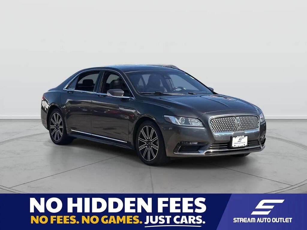 2018 Lincoln Continental Reserve — photo 1 of 10