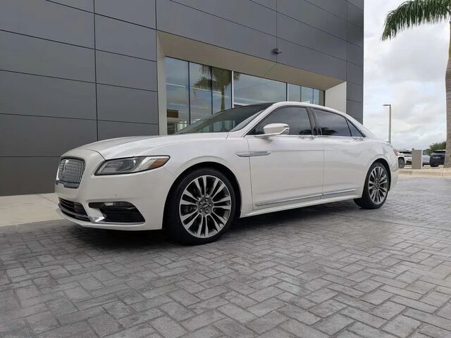 2017 Lincoln Continental Select