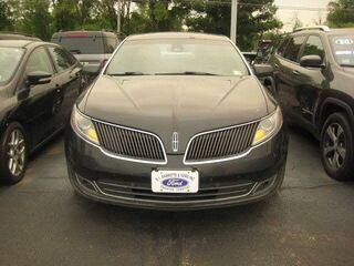 2015 Lincoln MKS Base