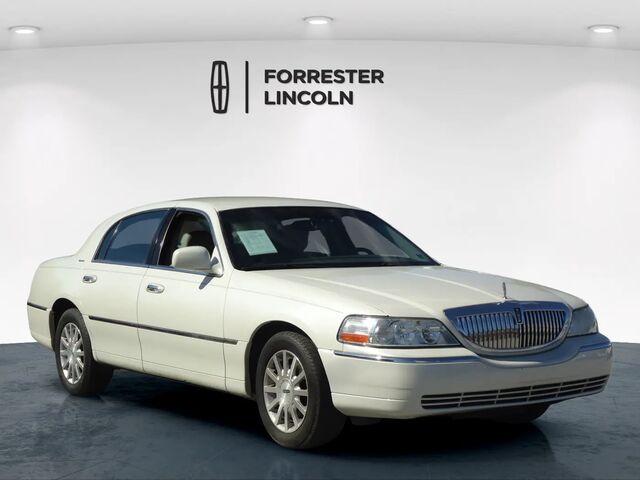 2006 Lincoln Town Car Signature