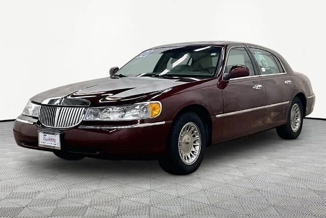 2000 Lincoln Town Car Cartier