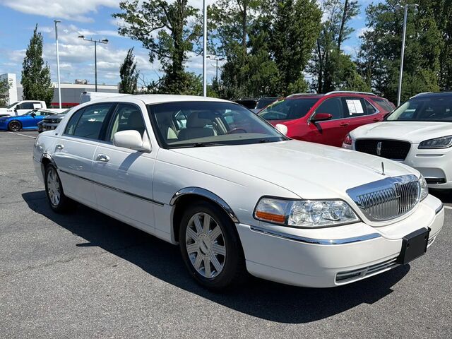 2003 Lincoln Town Car Cartier L