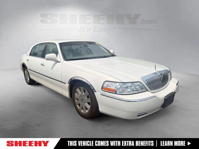 2003 Lincoln Town Car Cartier L