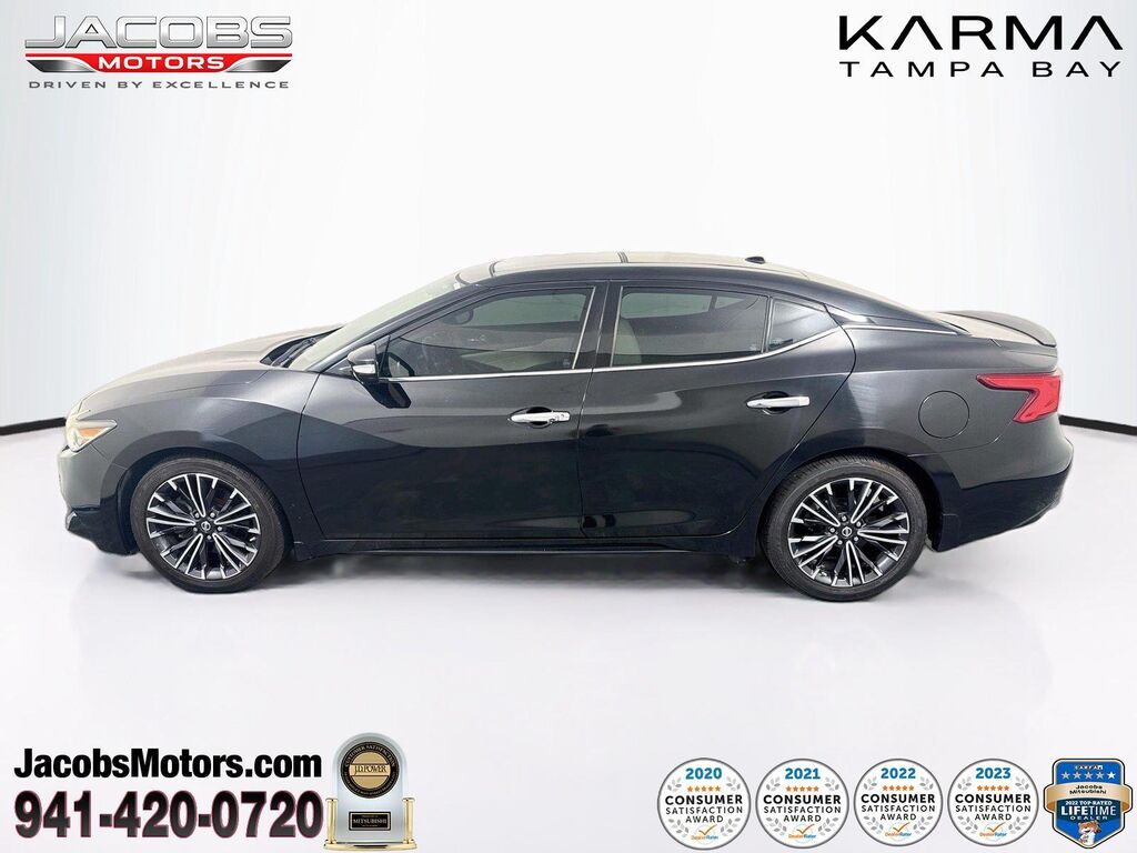 2017 Nissan Maxima Platinum — photo 1 of 12