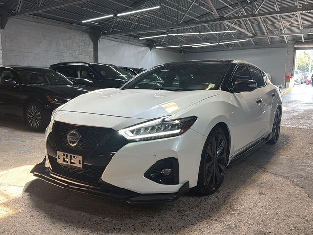 2022 Nissan Maxima SR