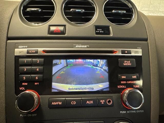 2010 Nissan Altima 2.5 S — photo 1 of 13