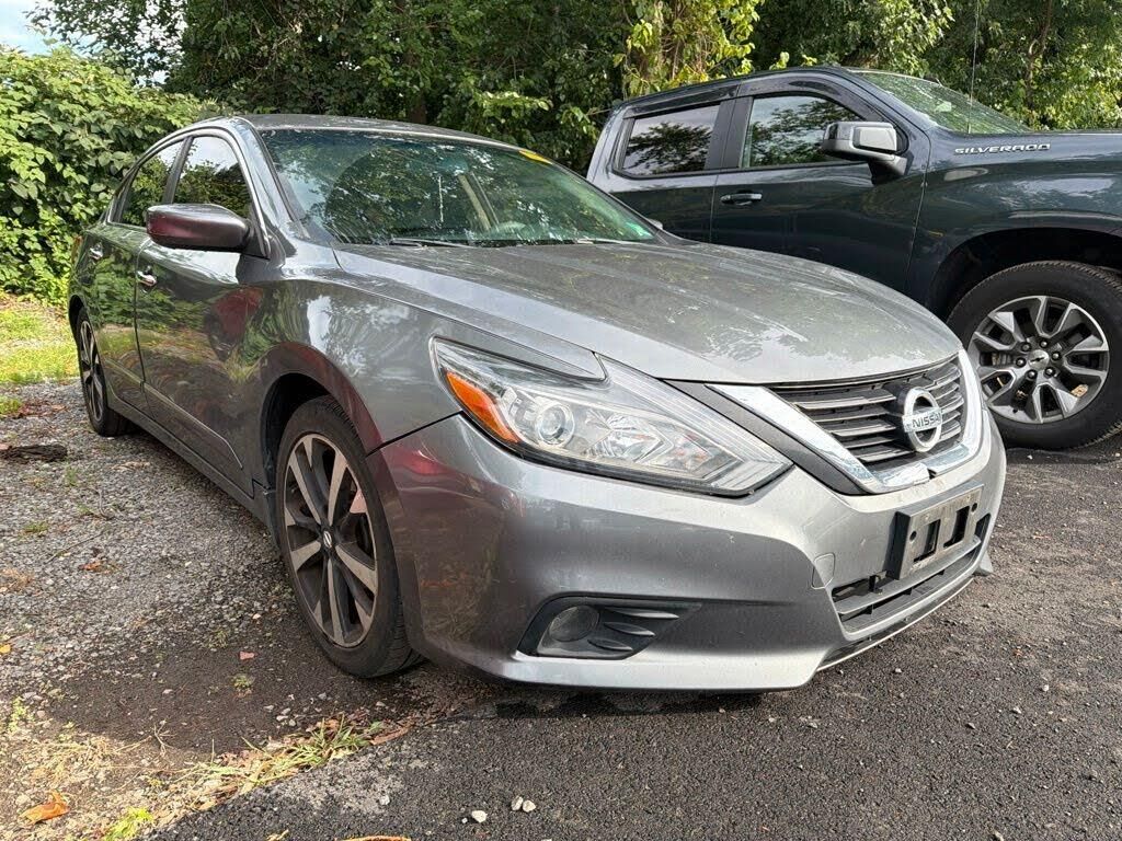 2018 Nissan Altima 2.5 SR — photo 1 of 1