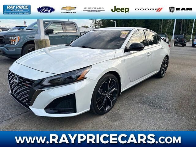 2023 Nissan Altima 2.0 SR