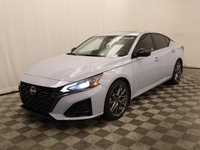 2023 Nissan Altima 2.0 SR