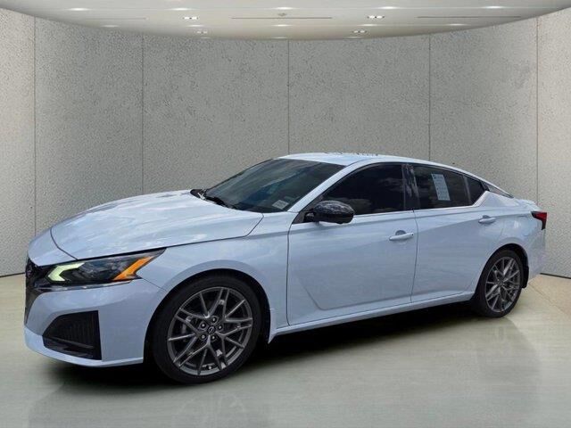 2024 Nissan Altima 2.0 SR