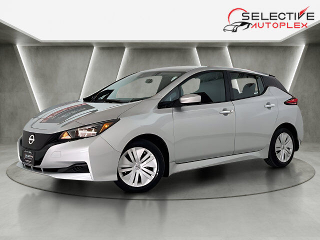2025 Nissan LEAF S — photo 1 of 1