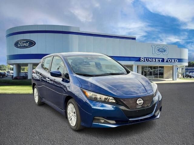 2025 Nissan LEAF S