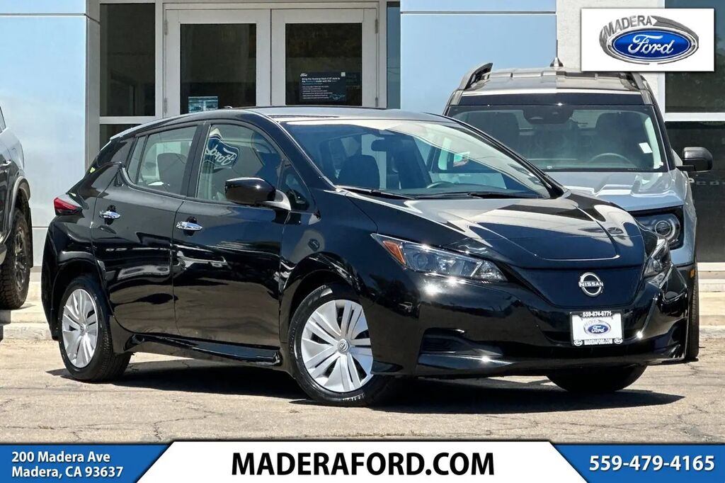 2024 Nissan LEAF S