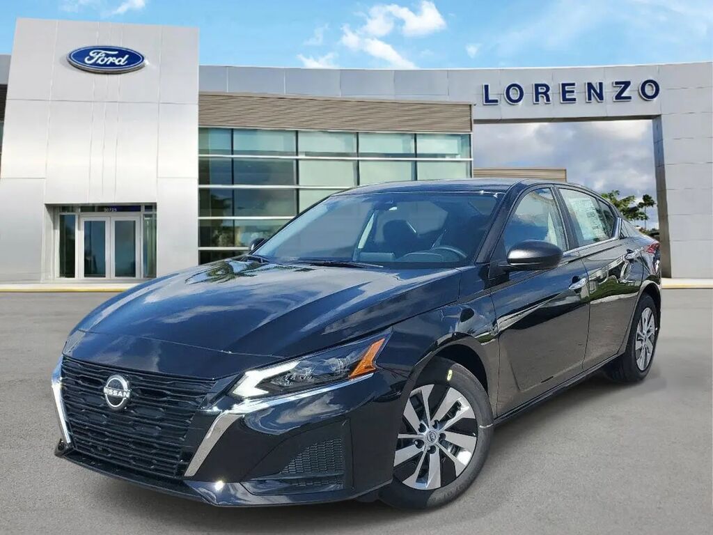 2025 Nissan Altima 2.5 S — photo 1 of 20