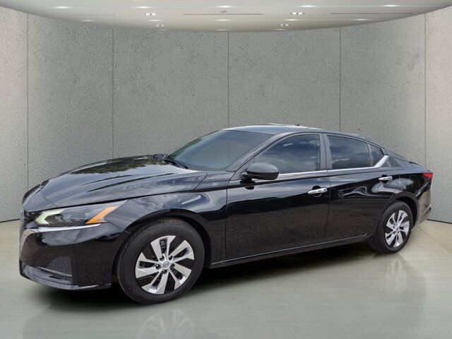 2025 Nissan Altima S