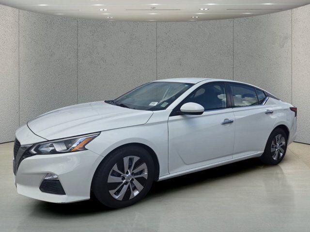 2020 Nissan Altima 2.5 S — photo 1 of 1