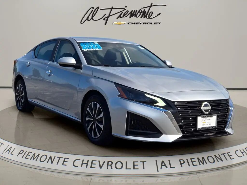 2023 Nissan Altima 2.5 S — photo 1 of 13