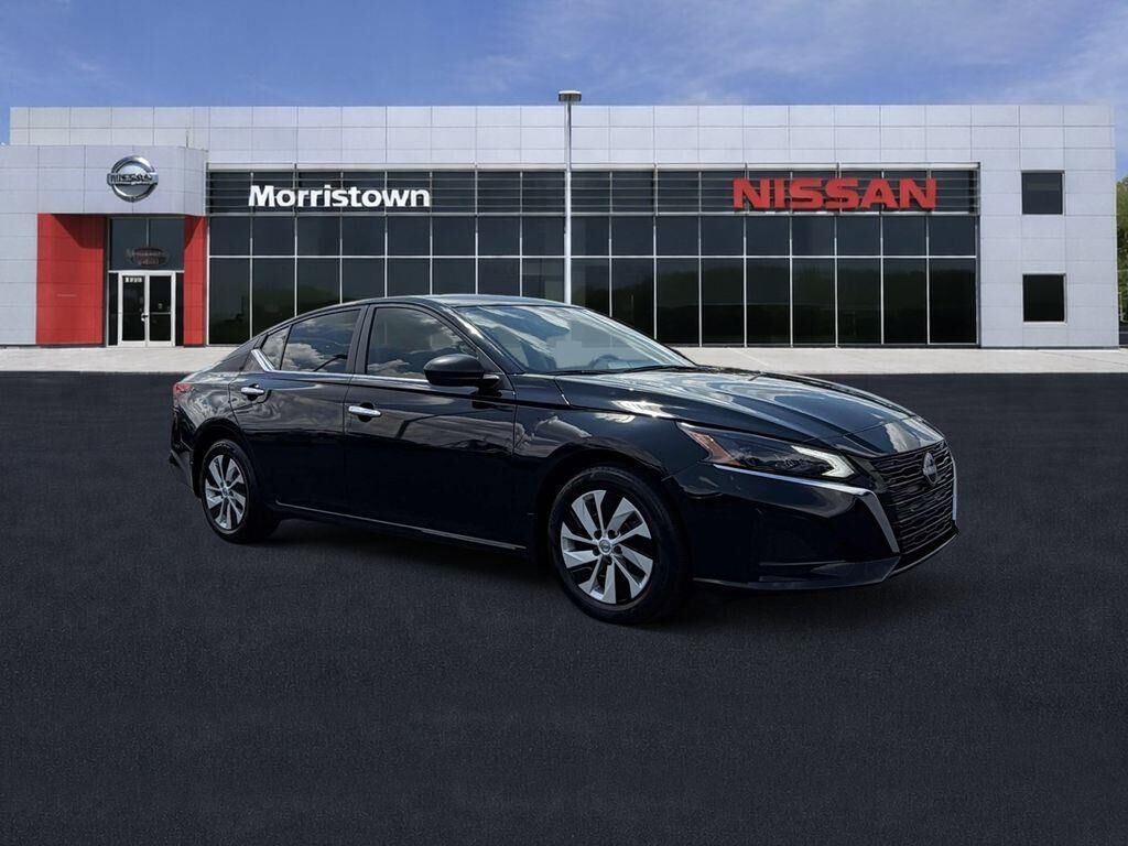2025 Nissan Altima 2.5 S — photo 1 of 13