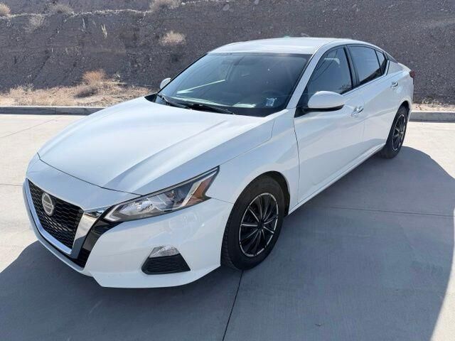 2019 Nissan Altima 2.5 S — photo 1 of 13