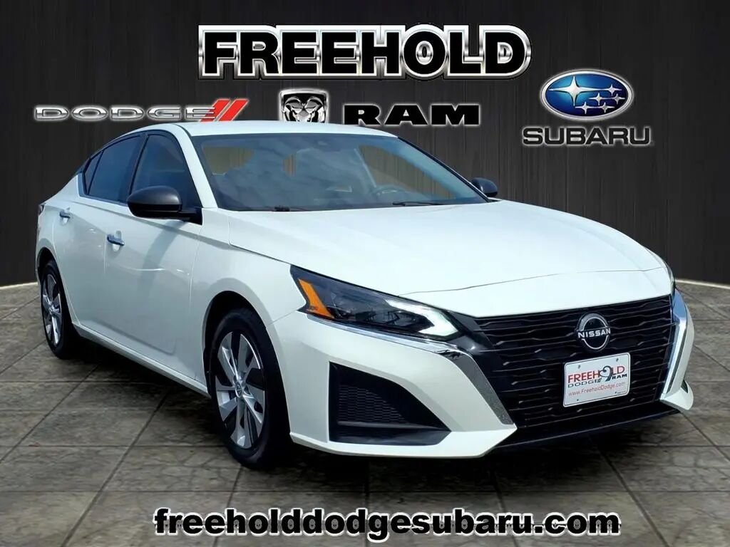 2025 Nissan Altima 2.5 S — photo 1 of 13