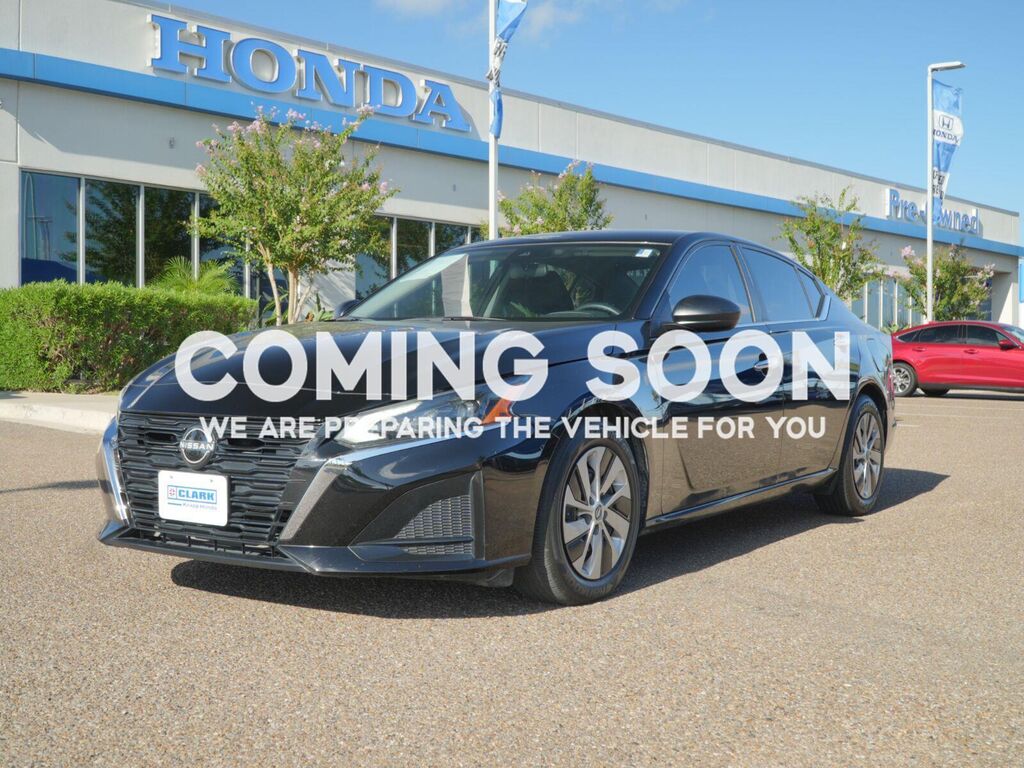 2024 Nissan Altima 2.5 S — photo 1 of 13