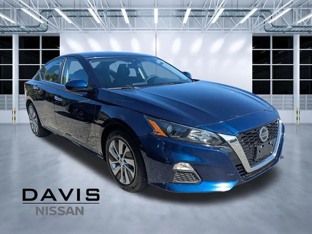 2022 Nissan Altima 2.5 S — photo 1 of 1