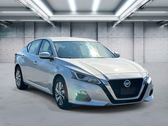 2019 Nissan Altima 2.5 S — photo 1 of 13