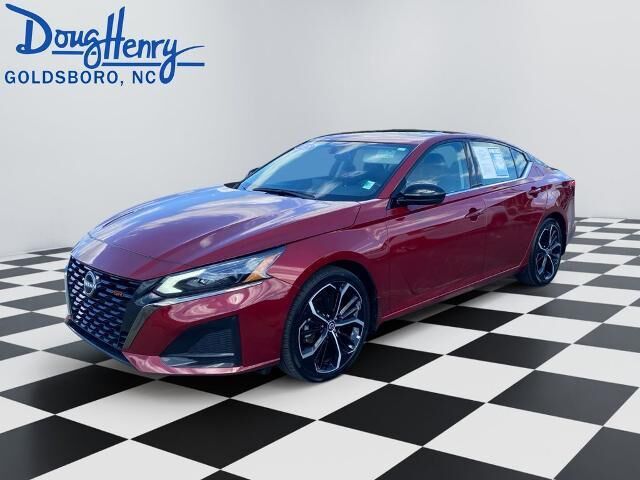 2025 Nissan Altima 2.5 SR