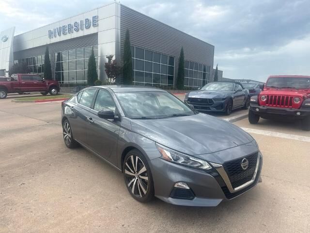 2021 Nissan Altima 2.5 SR