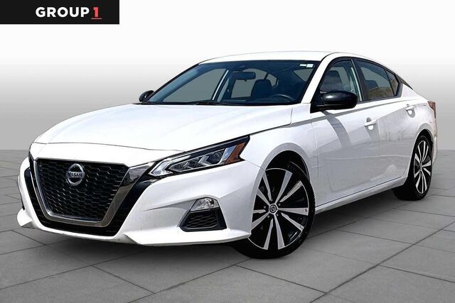 2022 Nissan Altima 2.5 SR