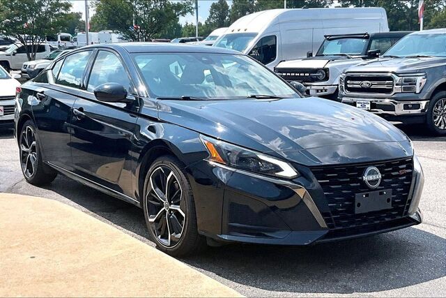 2024 Nissan Altima 2.5 SR