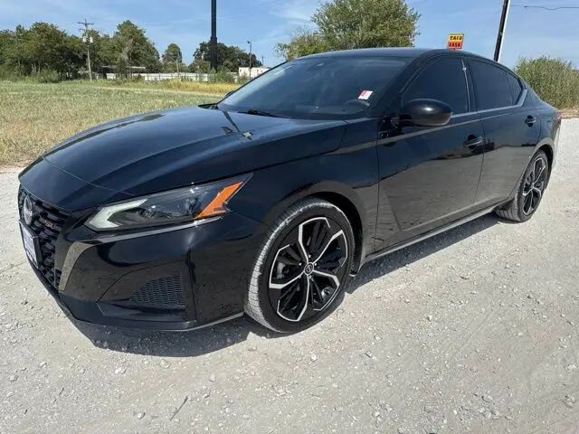 2024 Nissan Altima 2.5 SR — photo 1 of 13