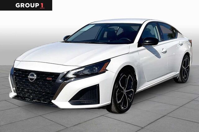 2025 Nissan Altima 2.5 SR