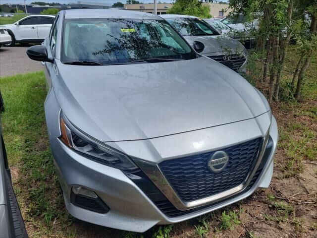 2020 Nissan Altima 2.5 SR