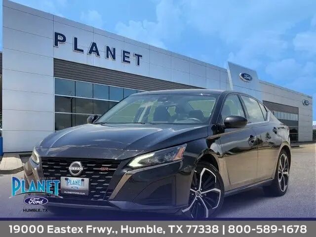 2025 Nissan Altima 2.5 SR