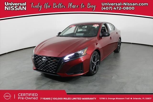 2023 Nissan Altima 2.5 SR — photo 1 of 10