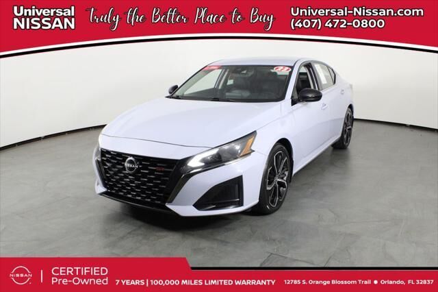 2023 Nissan Altima 2.5 SR — photo 1 of 13