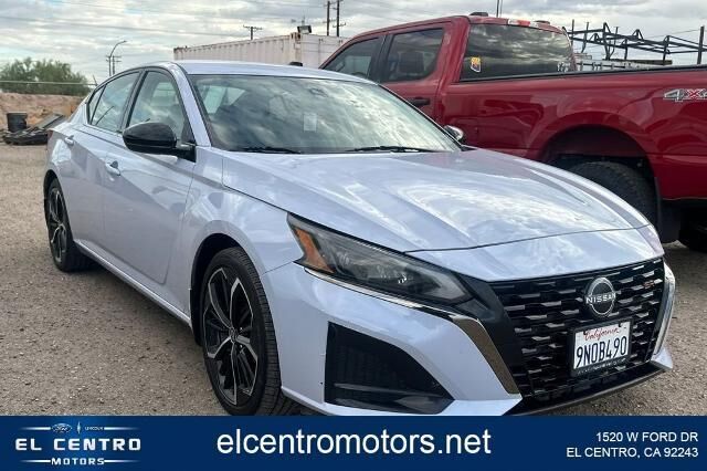 2024 Nissan Altima 2.5 SR