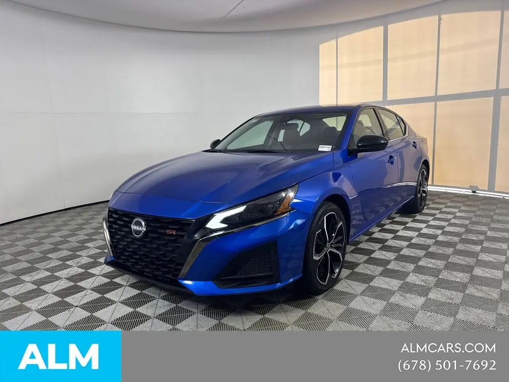 2025 Nissan Altima 2.5 SR